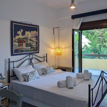 ניקיטי Melina Apartments מראה חיצוני תמונה
