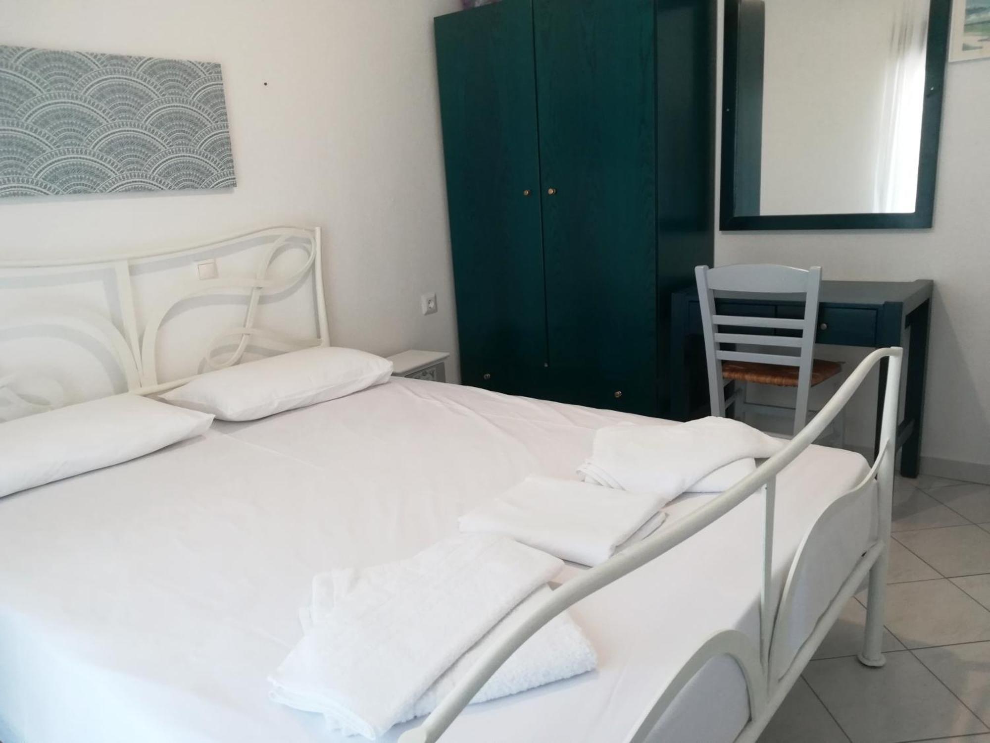 ניקיטי Melina Apartments מראה חיצוני תמונה