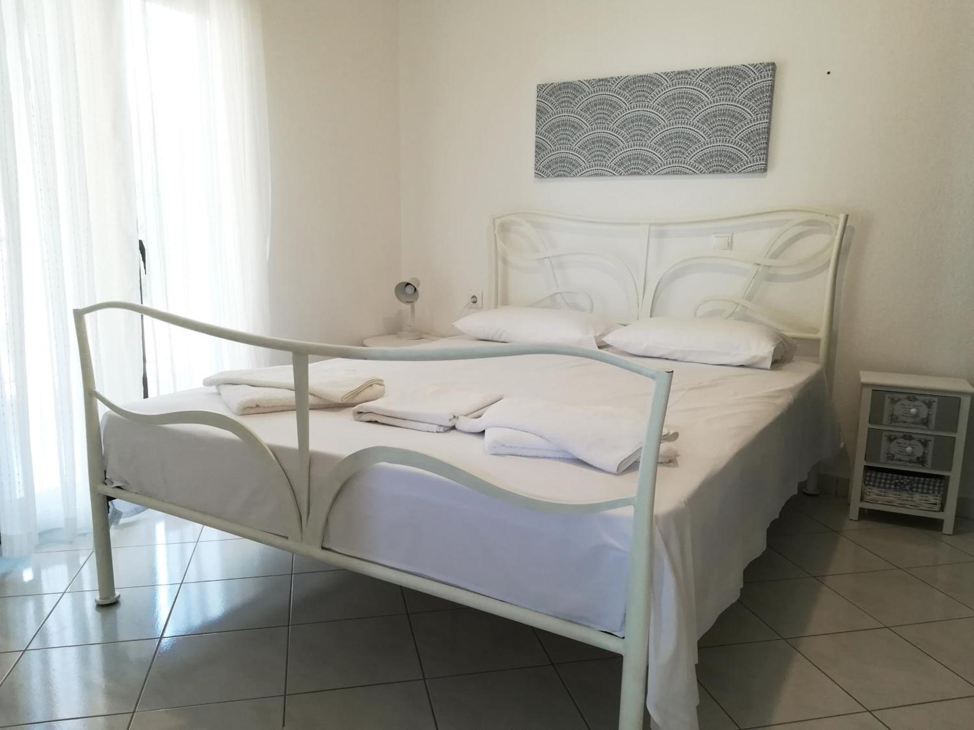ניקיטי Melina Apartments מראה חיצוני תמונה
