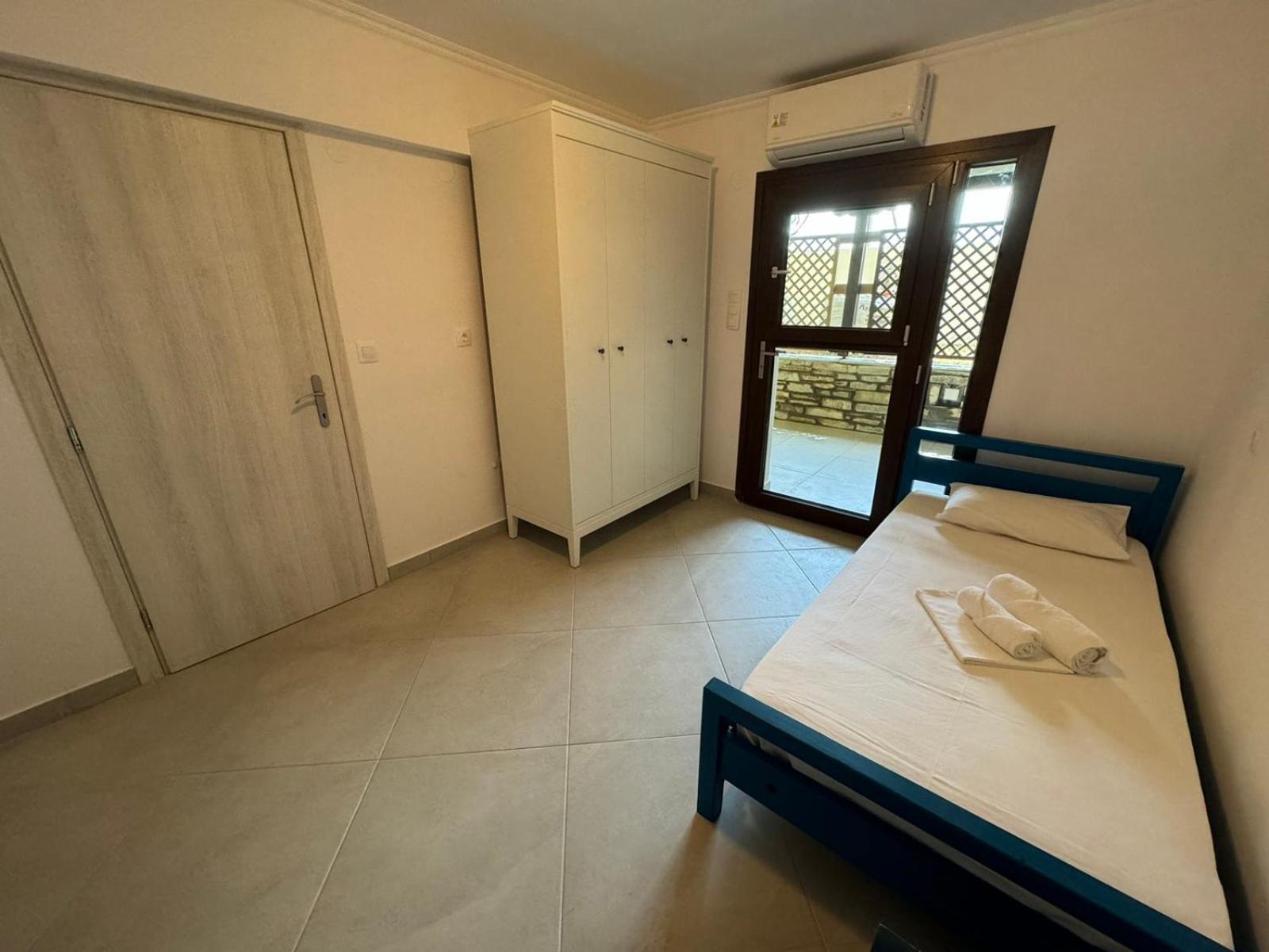 ניקיטי Melina Apartments מראה חיצוני תמונה