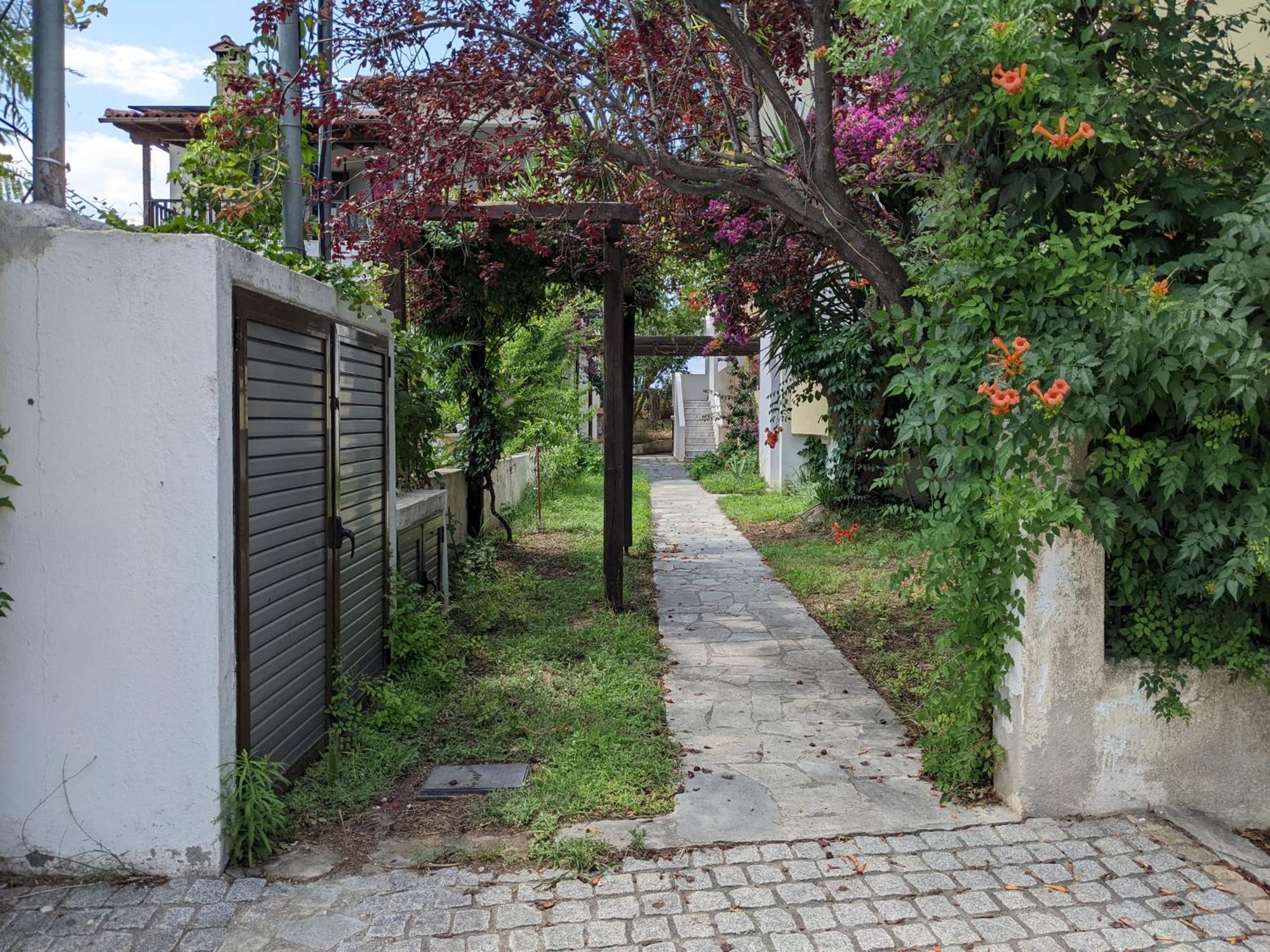 ניקיטי Melina Apartments מראה חיצוני תמונה