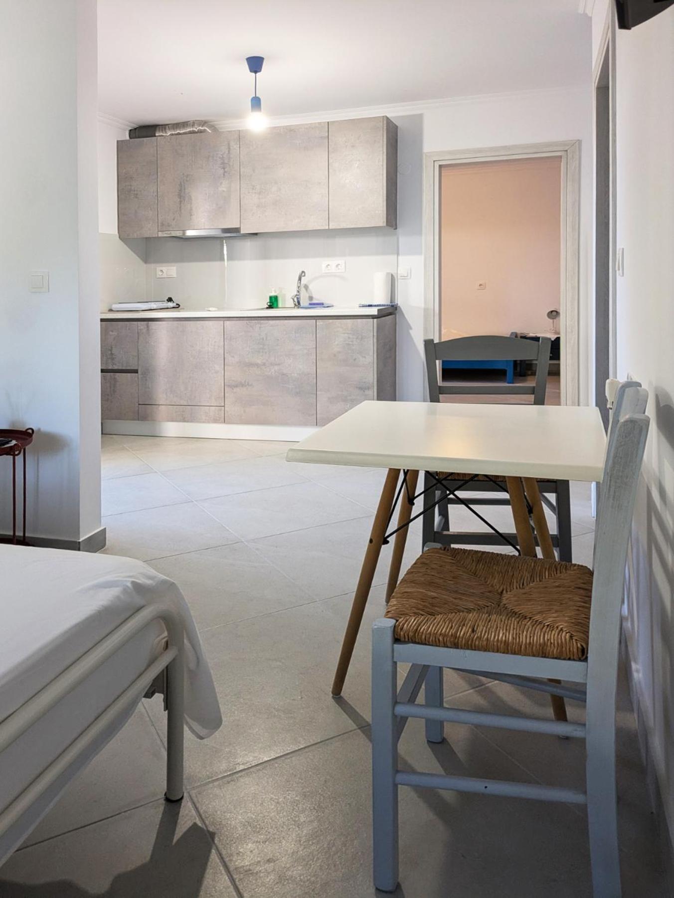ניקיטי Melina Apartments מראה חיצוני תמונה